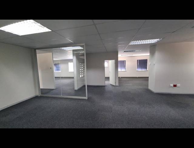 BUSINESS PROPERTY TO RENT IN VORNA VALLEY